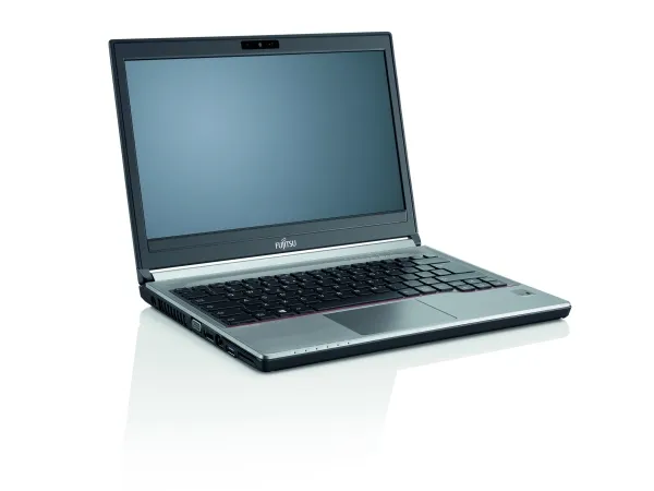 Fujitsu LIFEBOOK E733 - Core i5 3230M / 2.6 GHz - Win7 PRO / WIN8 - 4 GB RAM - 13.3