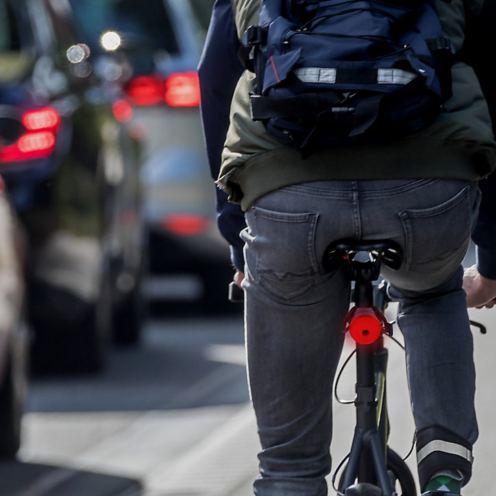 LED arrière et avertisseur de freinage automatique Urban Moov