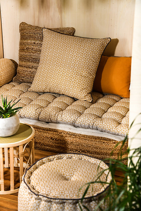Pouf Native all over Deco&Co curry H. 30 x l. 40cm