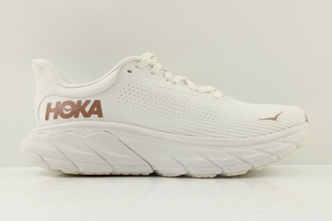 HOKA Arahi 7