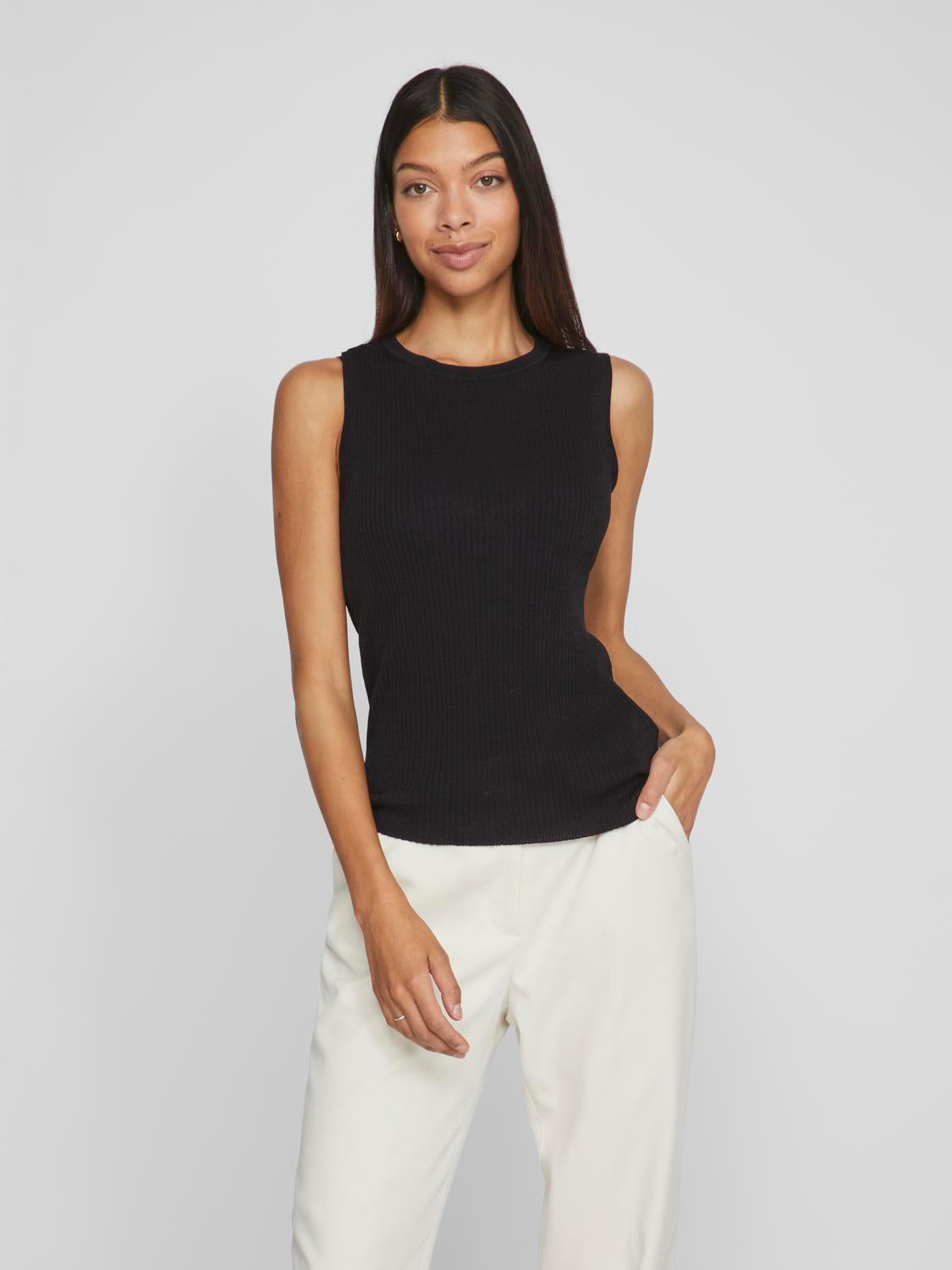Vila  Viisla ribstrikket top - sort