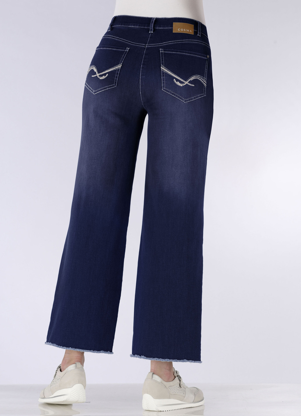 Jeans mit modischer Beinweite