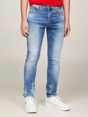 Calça jeans slim fit afunilada e desbotada