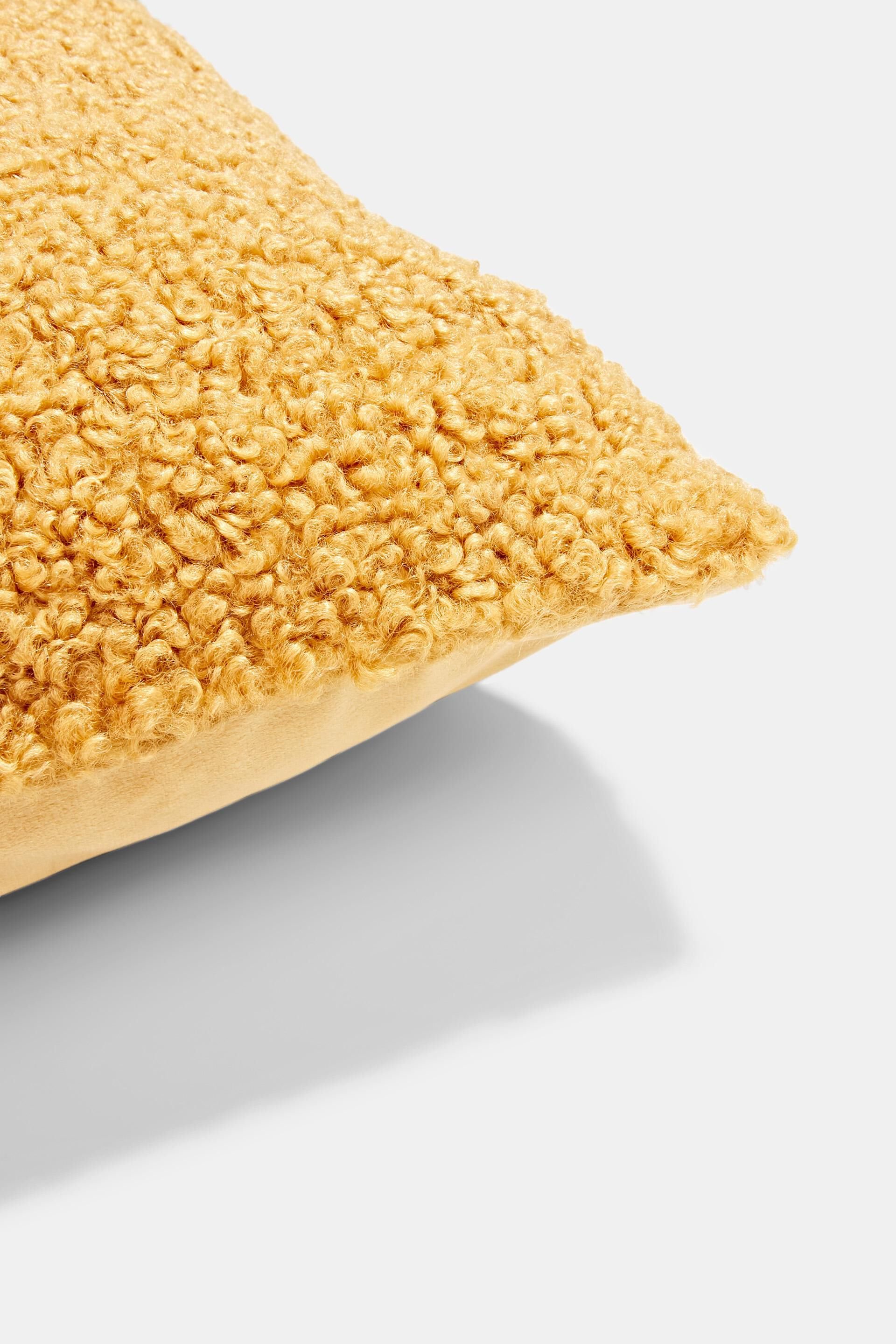 Housse de coussin en peluche