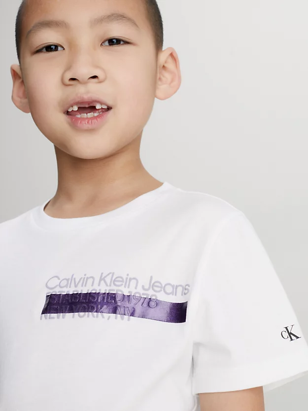 Camiseta de algodão orgânico com logotipo