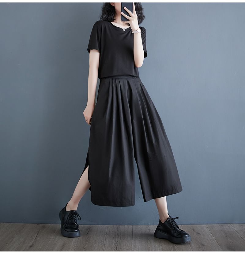 Lewwe - Hoge taille, effen geplooide cropped culottes met split