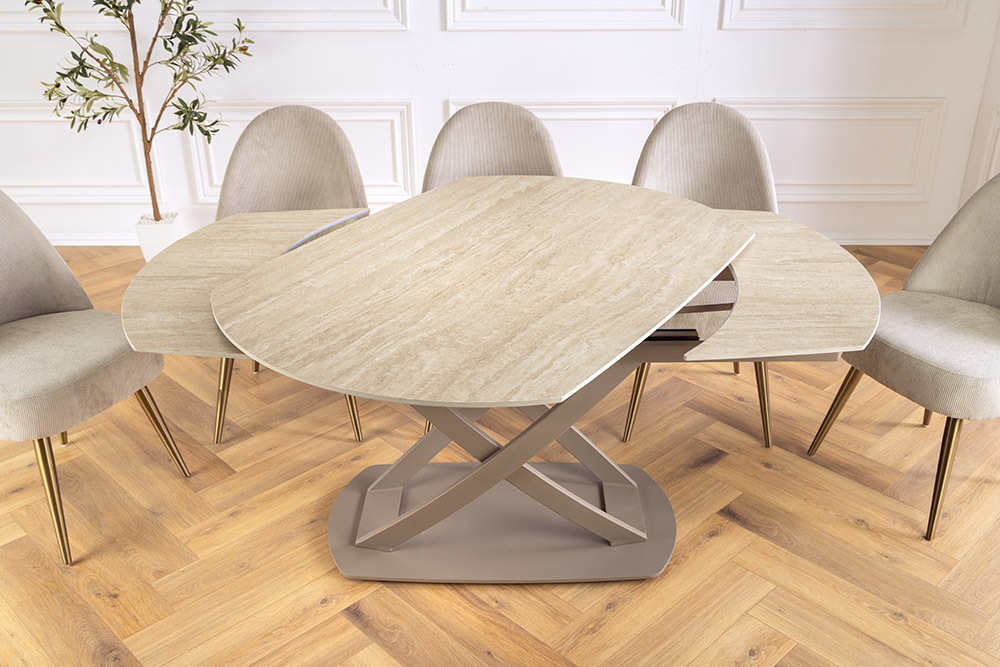 Ausziehbarer Esstisch INCEPTION 130-190cm oval Travertin Keramik champagner greige