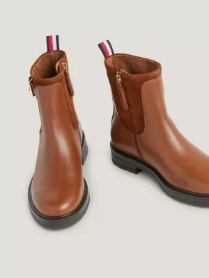 Botas de tornozelo essenciais com fivela de couro