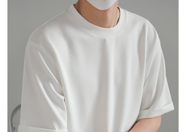 Remeefa - T-shirt met korte mouwen en ronde hals, effen