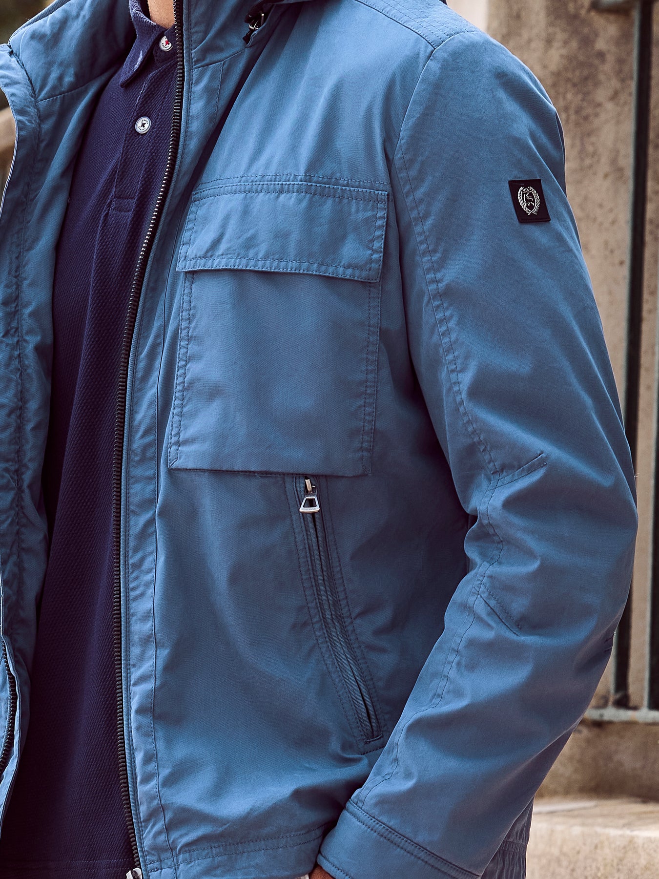 Shell-Blouson mit abnehmbarer Kapuze