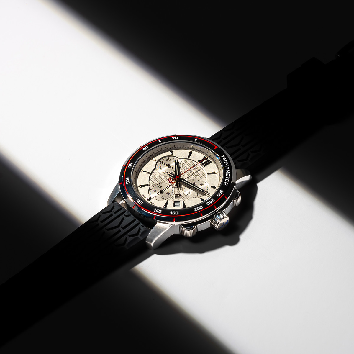 Montre MATY GM chronographe cadran blanc bracelet caoutchouc noir