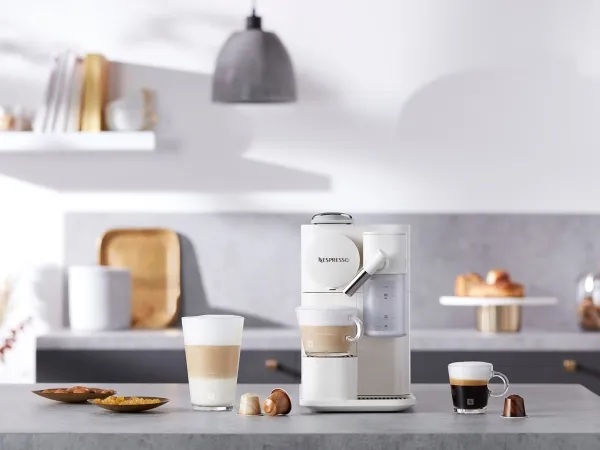 De'Longhi Nespresso Lattissima One EN510.W - Kaffemaskine med mælkeskummer - 19 bar - hvid