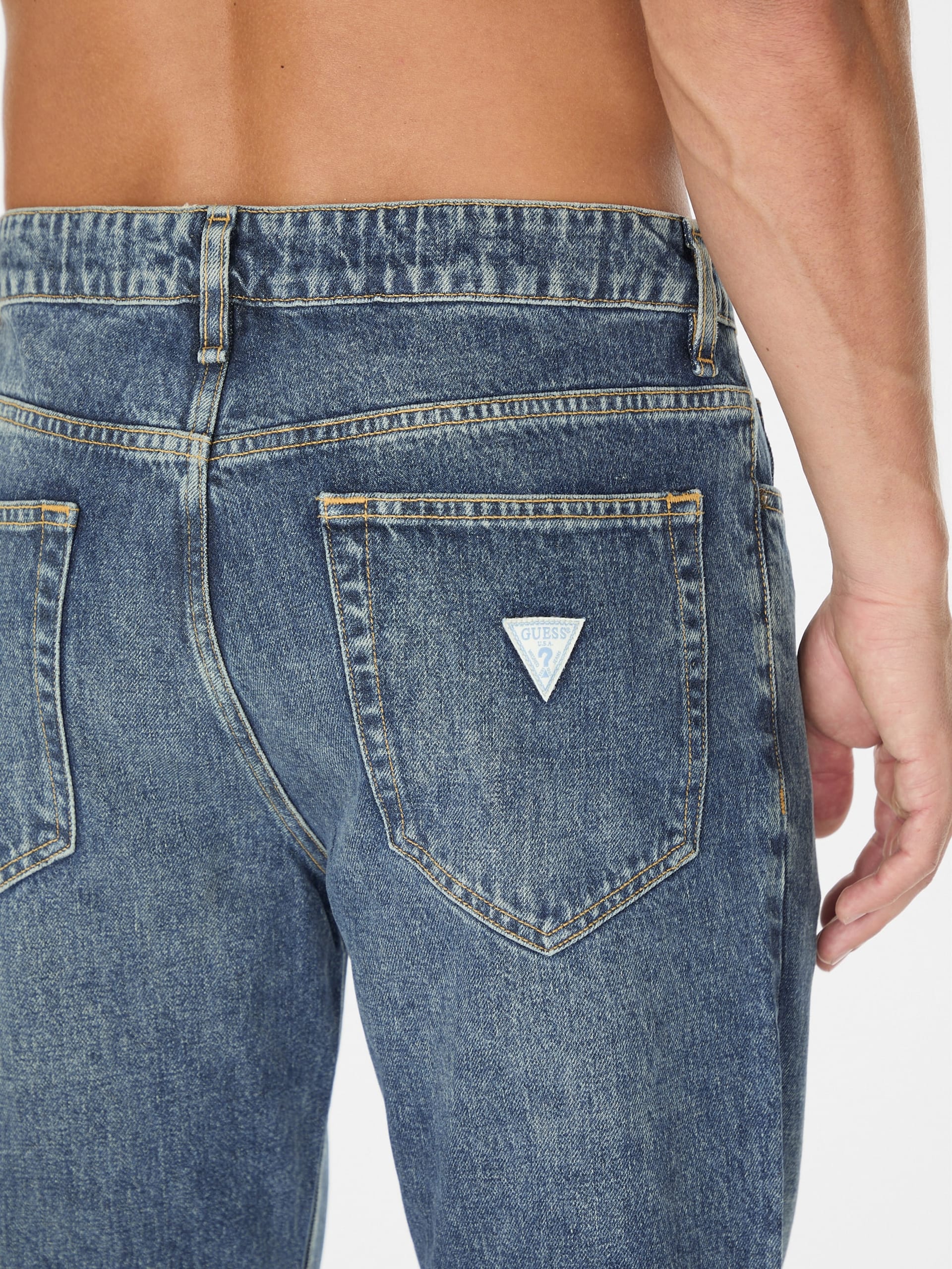 calça jeans vintage de lavagem clara