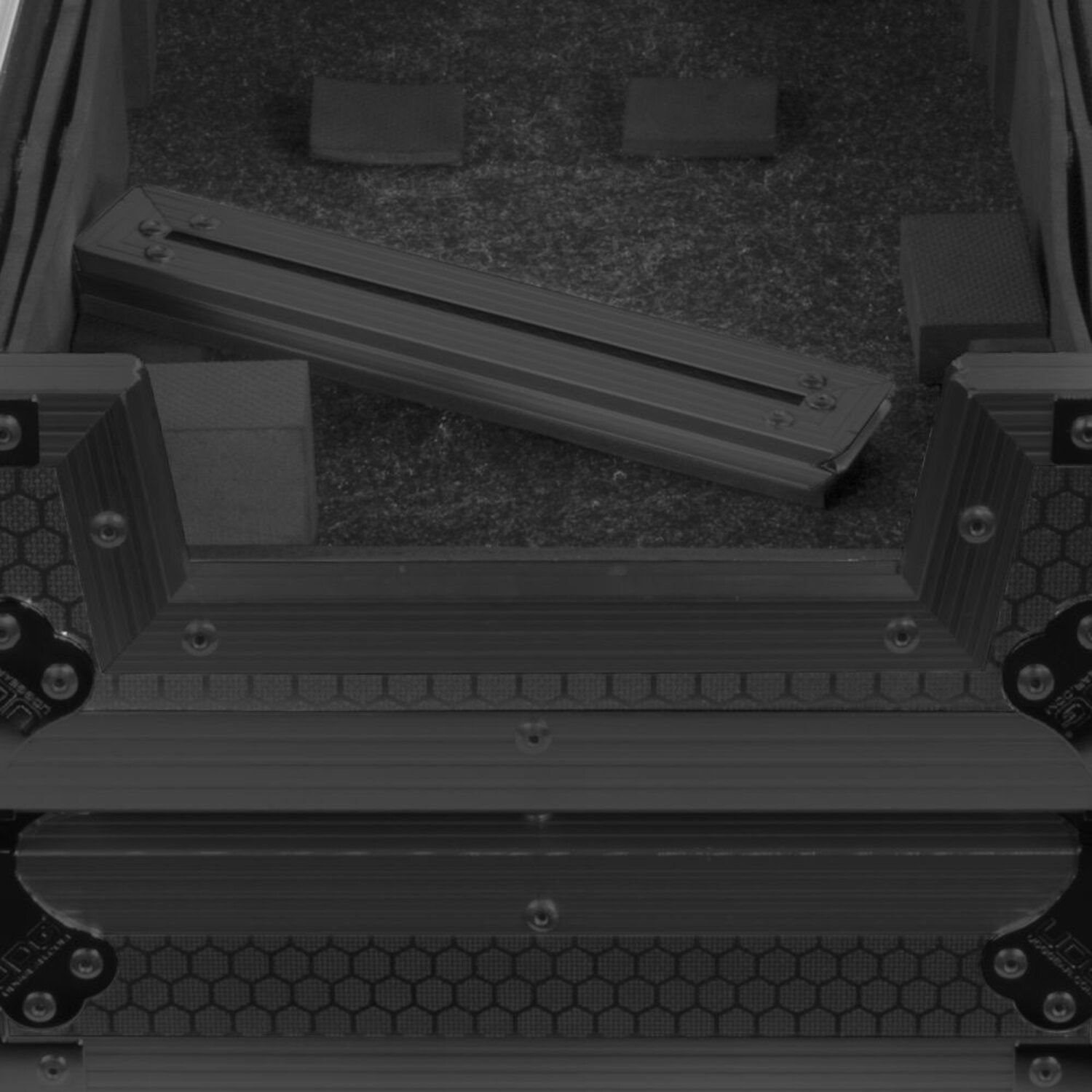 UDG U91087BL Ultimate Flight Case Plus voor Pioneer DJ Opus-Quad