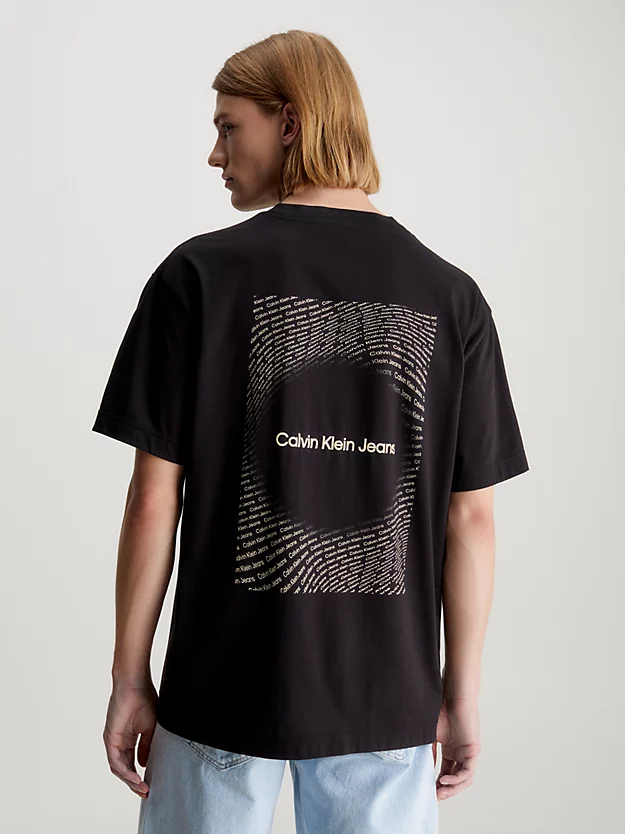 Camiseta de corte folgado com logotipo nas costas