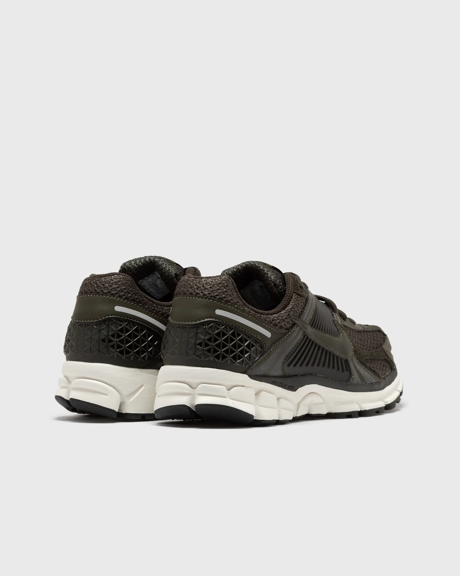 Nike W NIKE ZOOM VOMERO 5