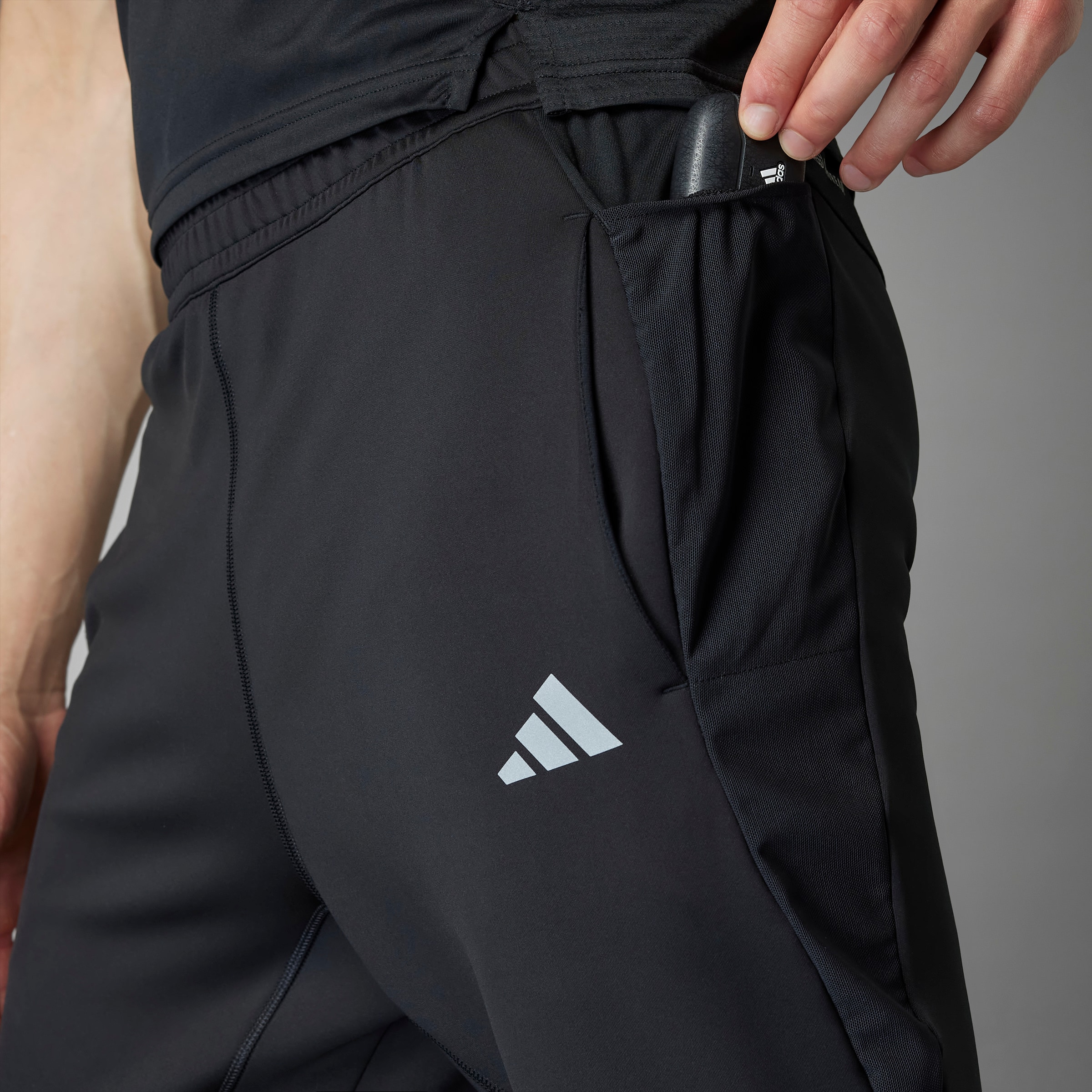 Adidas Own The Run Astro Pants, Herre<br>Komfortabel treningsbukse for enhver aktivitet!