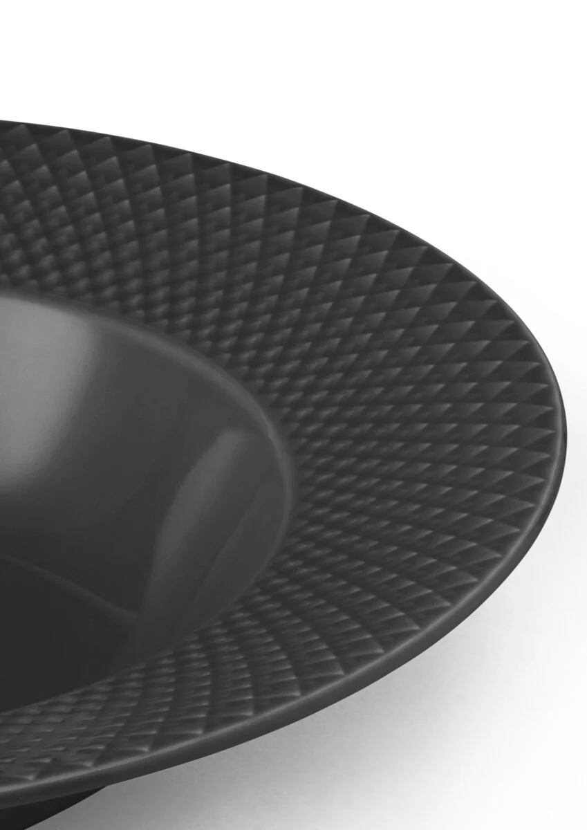 Lyngby Porcelæn  Rhombe Earth Dyb tallerken, slate - Ø24.5 cm.