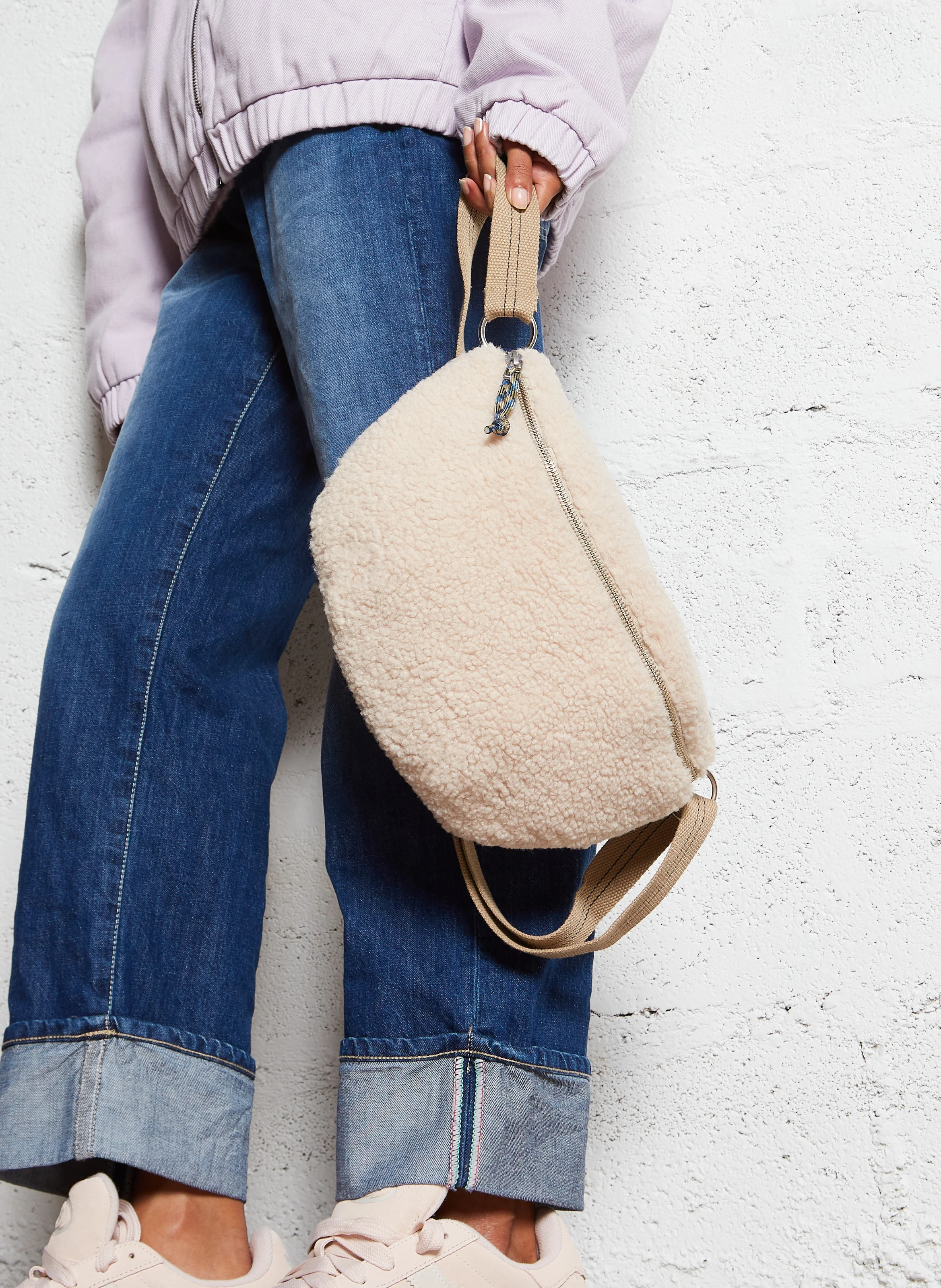 HOSIE - Sac banane en fourrure synthétique | Beige