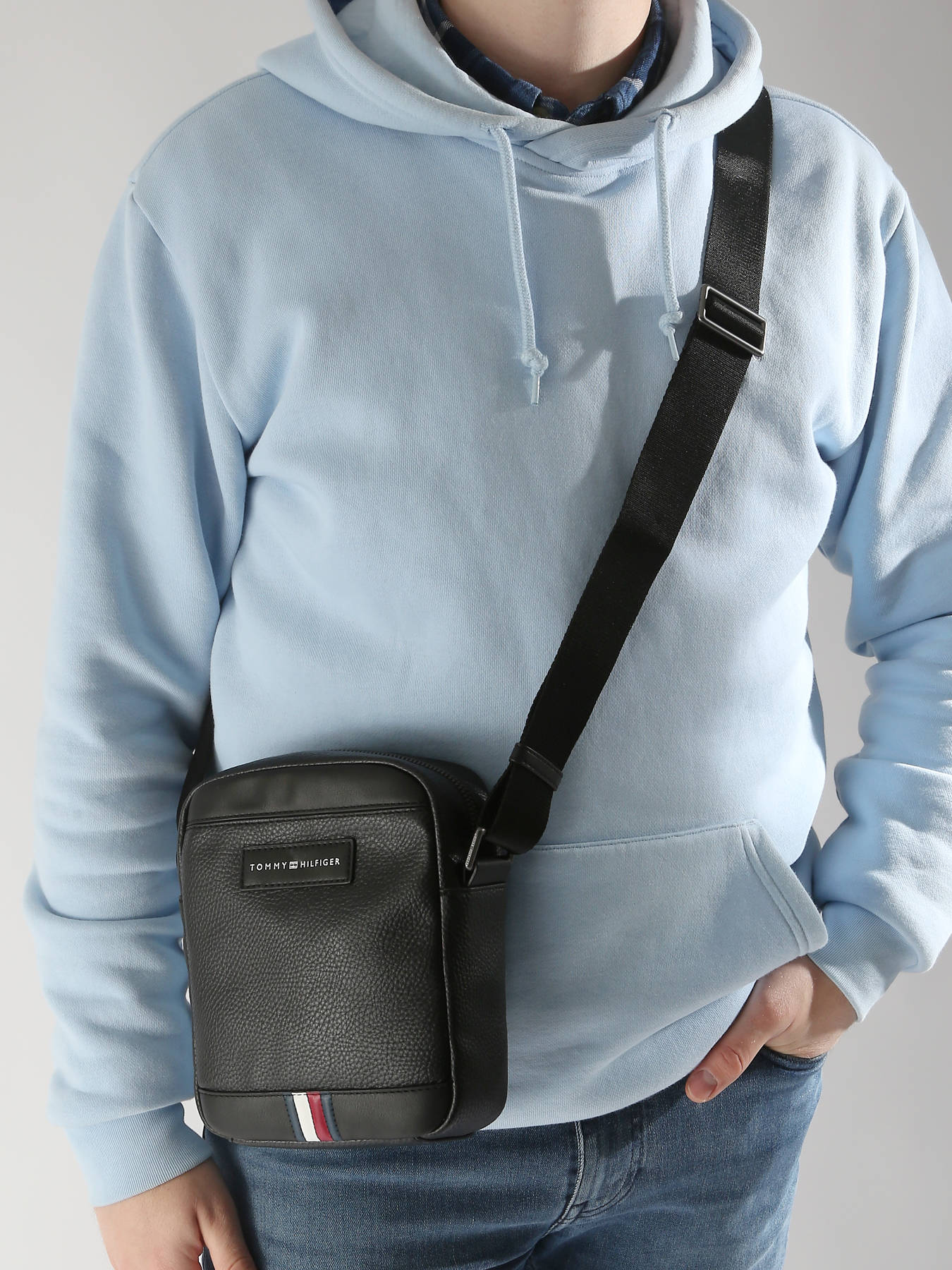 Sac bandoulire TOMMY HILFIGER