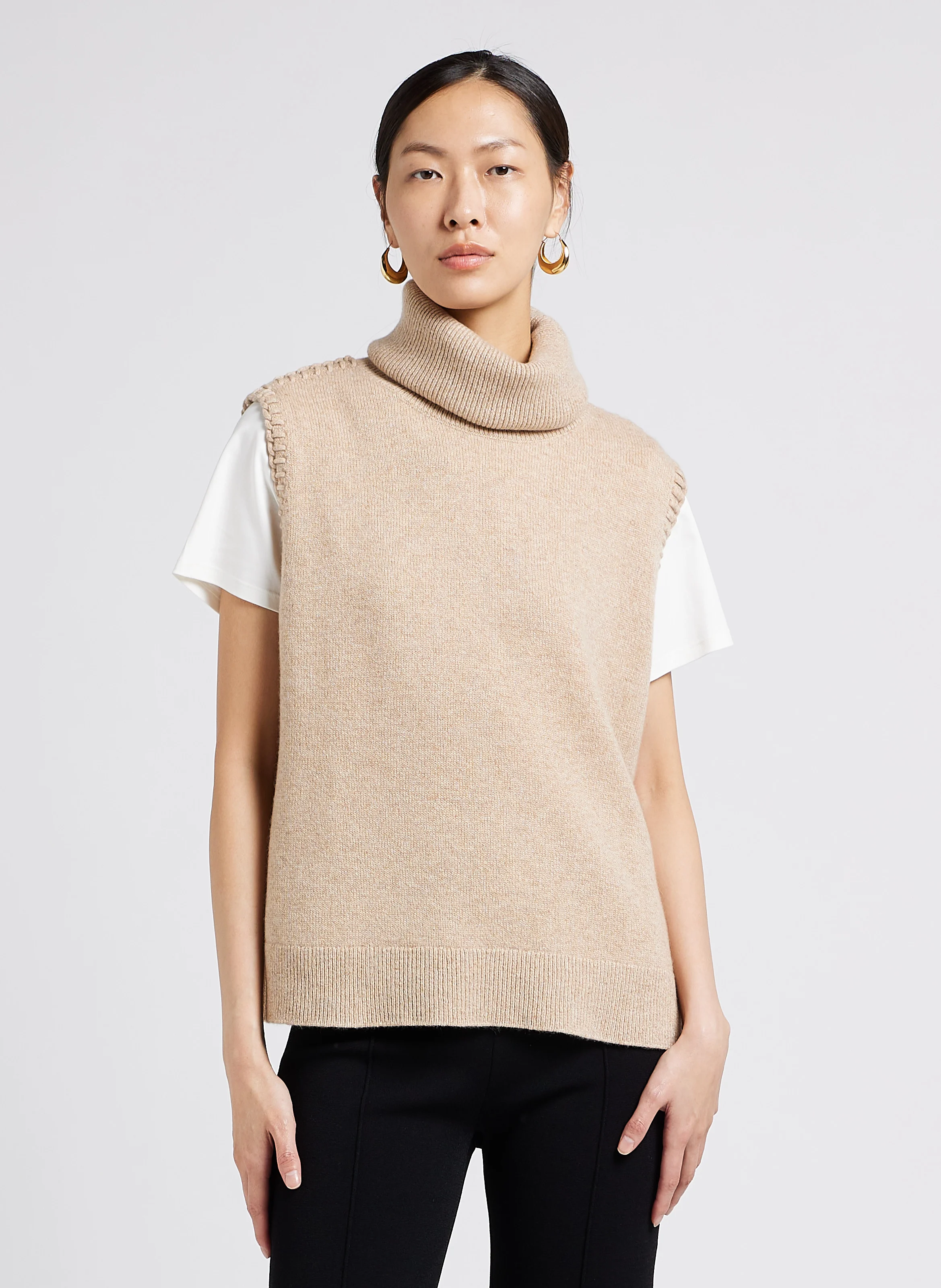 TRIM DT TNK VEST - Col roulé sans manches en cachemire | Beige