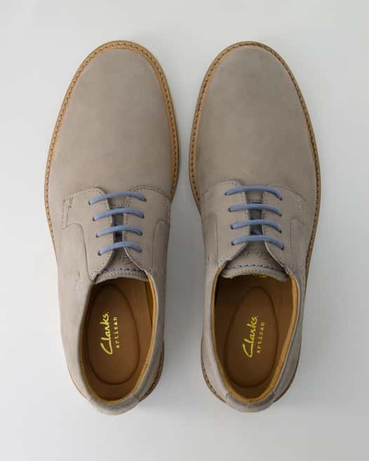Clarks ATTICUS LTLACE Schnürschuhe in Grau