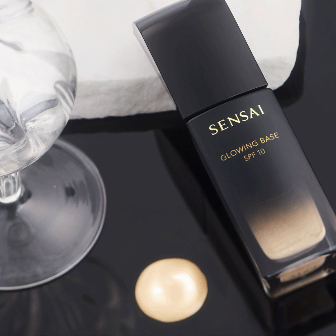 SENSAI Sensai MAQUILHAGEM Glowing Base - 30ml