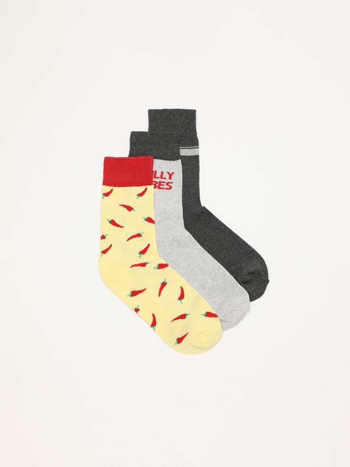 Pacote com 3 pares de meias compridas estampadas - Cores variadas