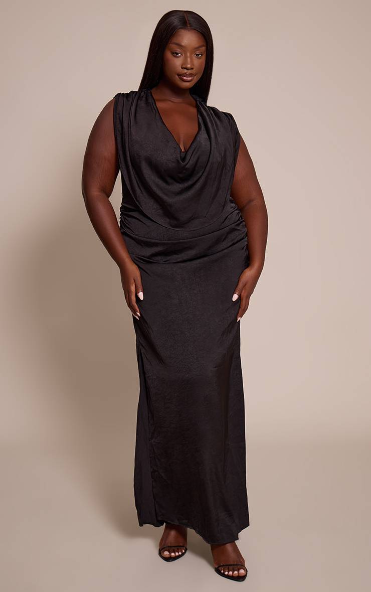 Noir Robe Maxi Grande Taille En Satin Froissé À Col Bénitier