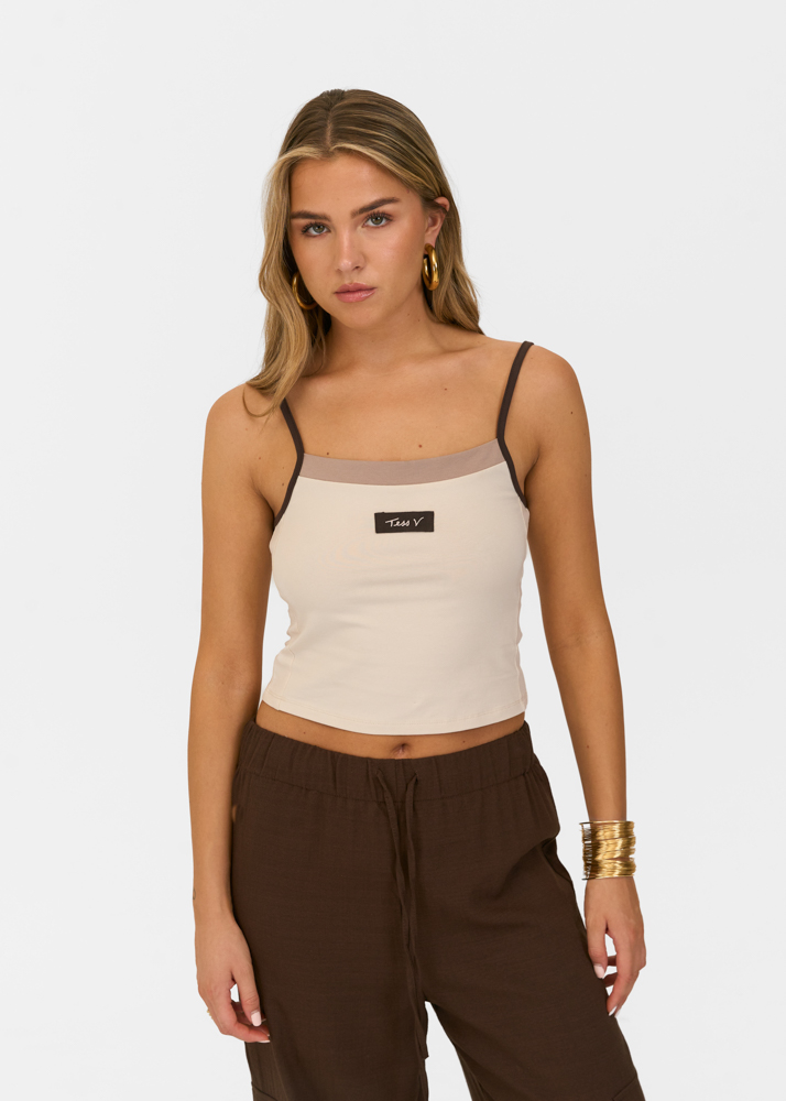 Label contrast top beige