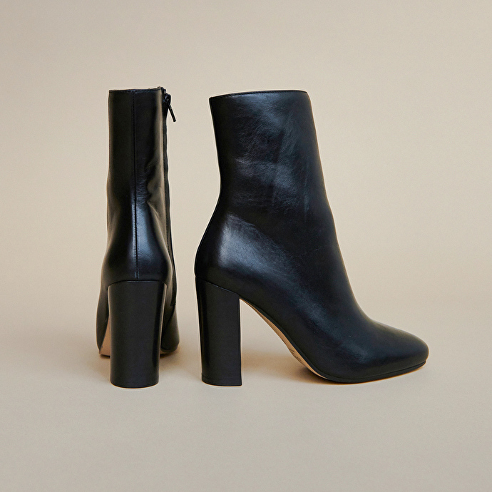 Bottines à talons  en cuir noir