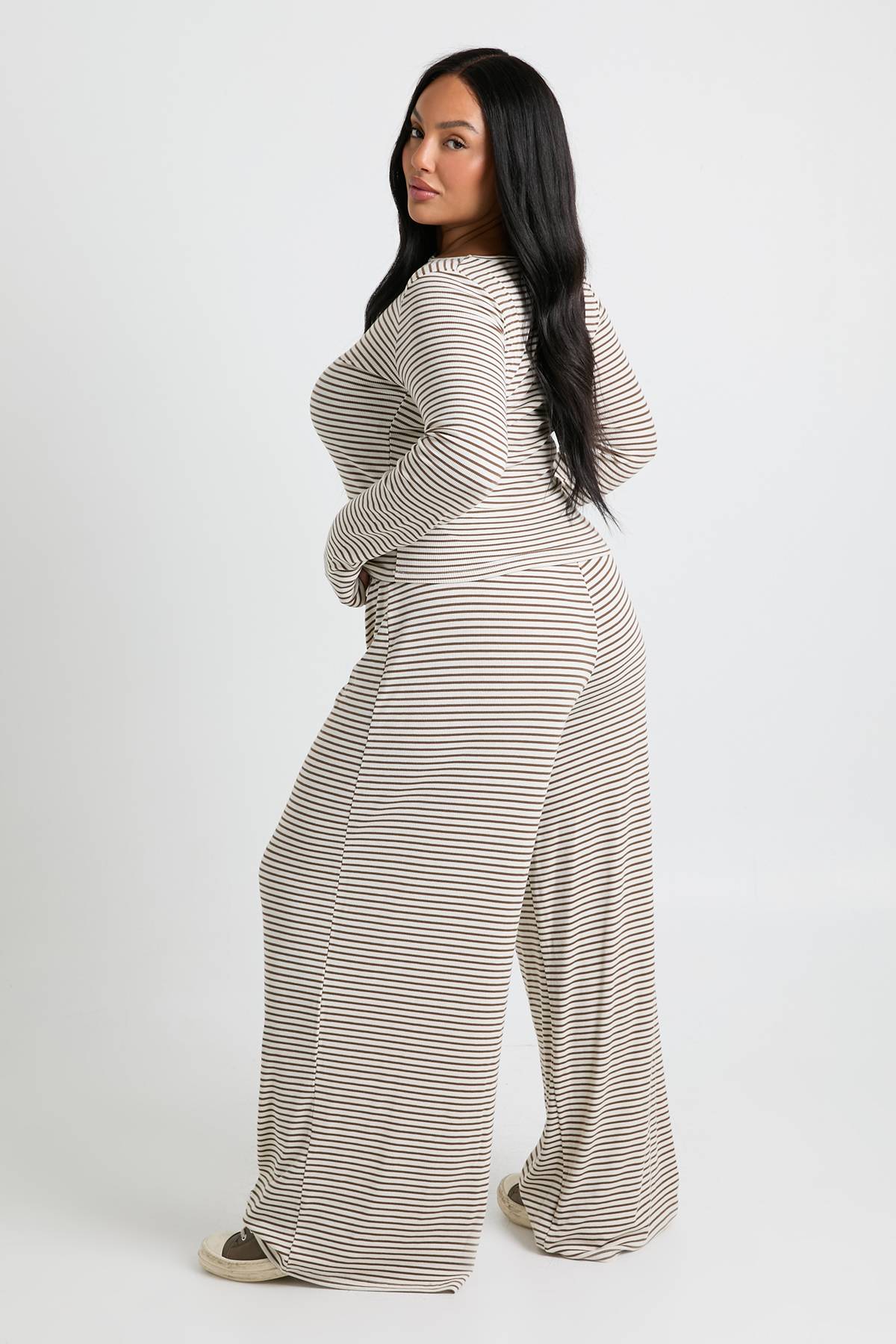 boohoo Pantalon Large Taille Mi-haute À Rayures Grande Taille