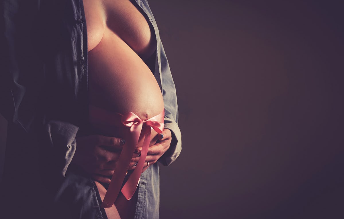 Babybauch-Fotoshooting in Essen als Geschenkidee