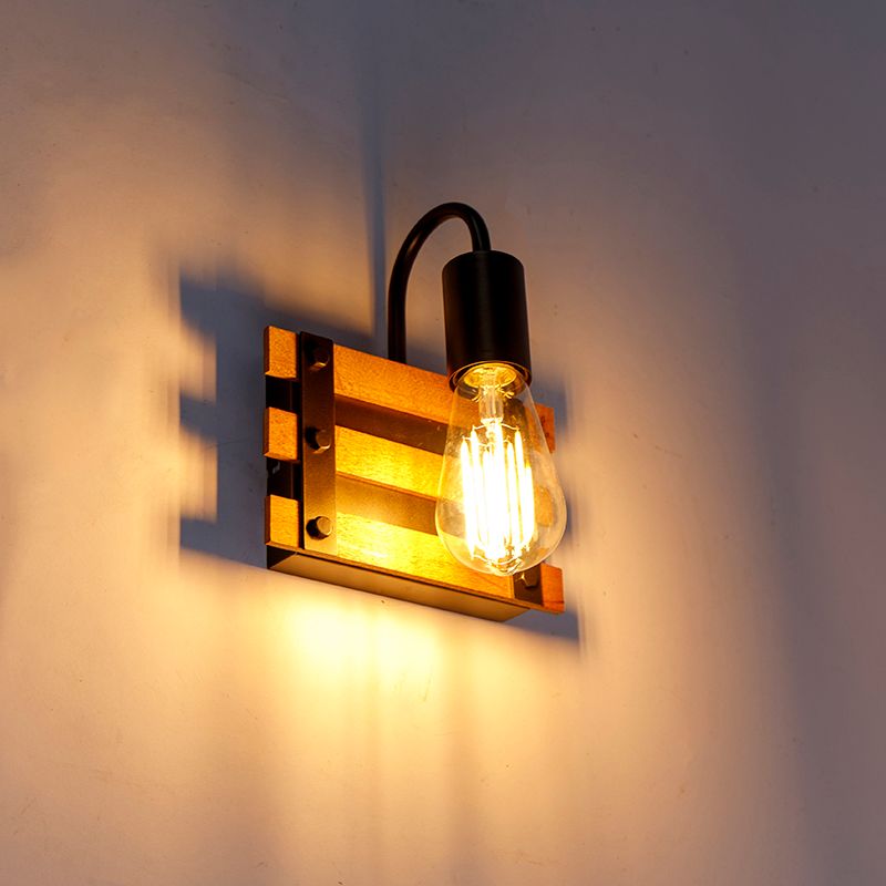 Industriële wandlamp zwart met hout - Paleta Mai