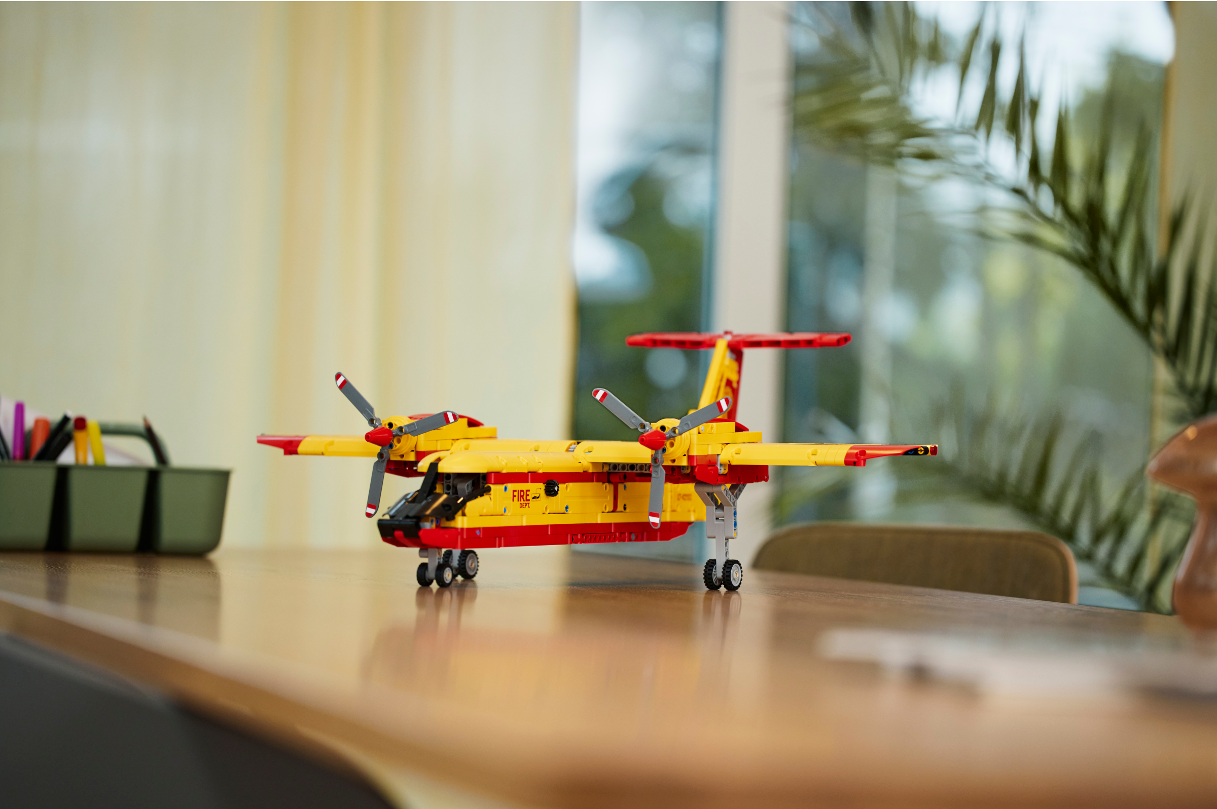 Aeronave de combate a incêndios 42152