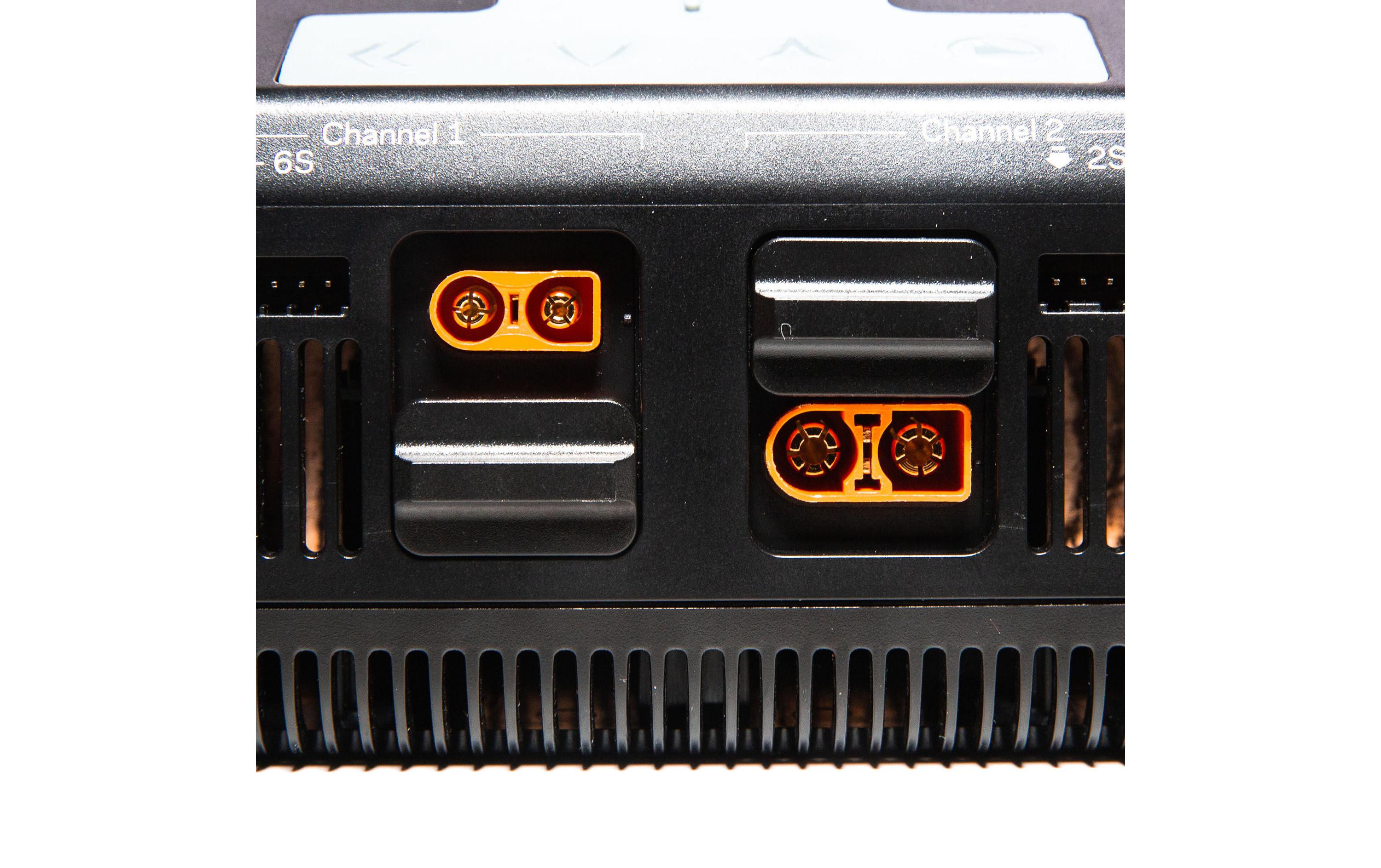 Dual-Ladegerät S2200 G2 AC 2x 200W 1-6S<br>Universeller G2 Smart Charger mit 2 Ausgängen