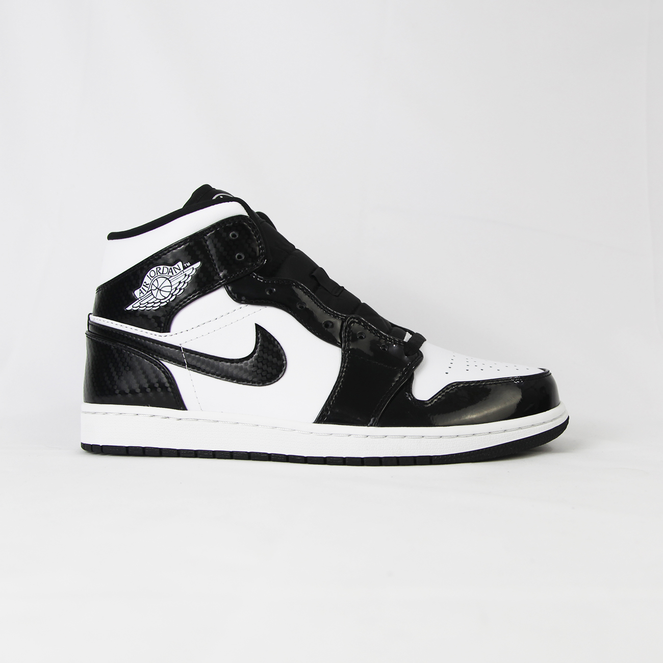 Jordan 1 Mid Carbon Fiber