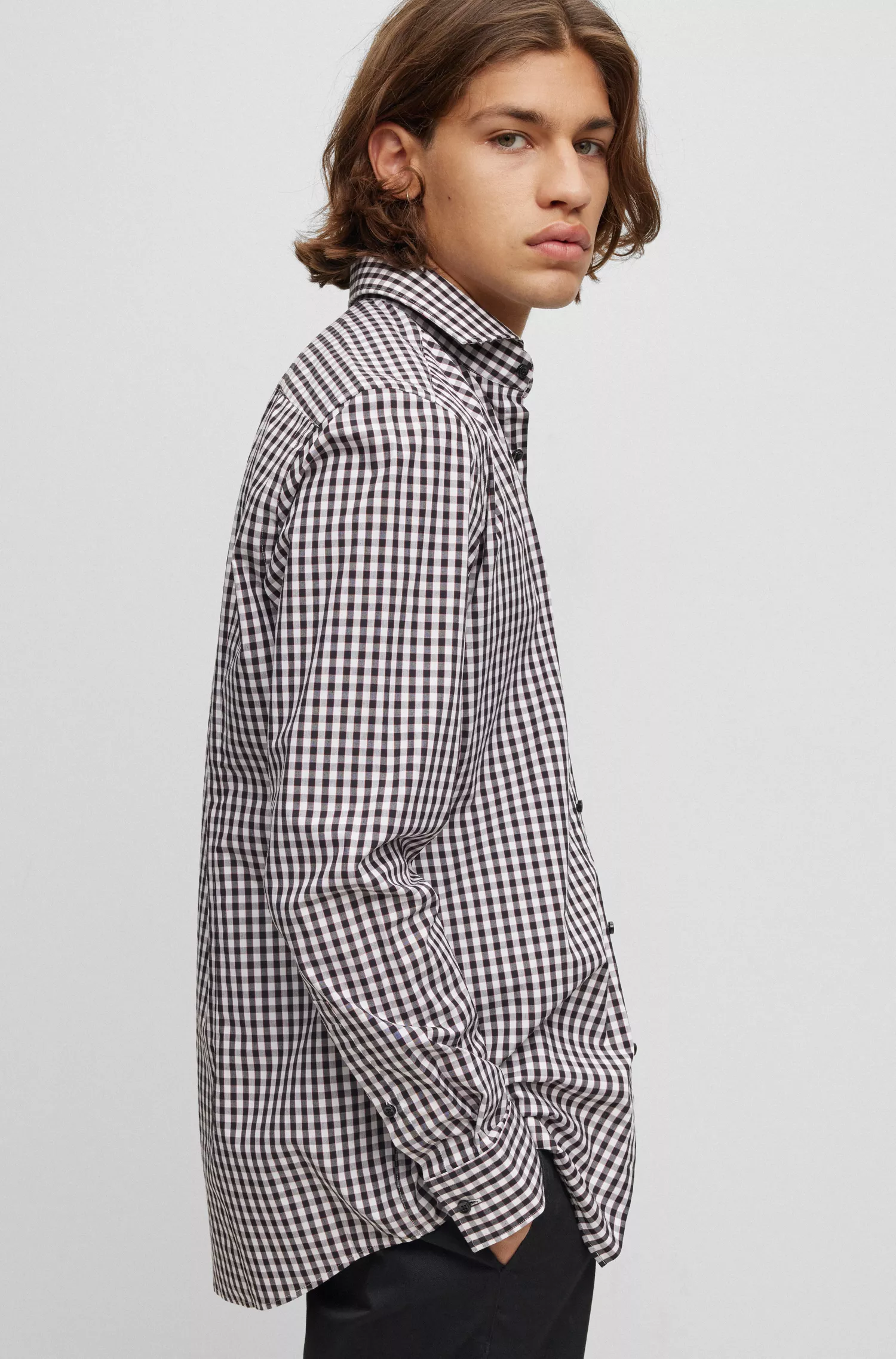 Camisa HUGO vermelha, corte slim, em popeline de algodão xadrez.