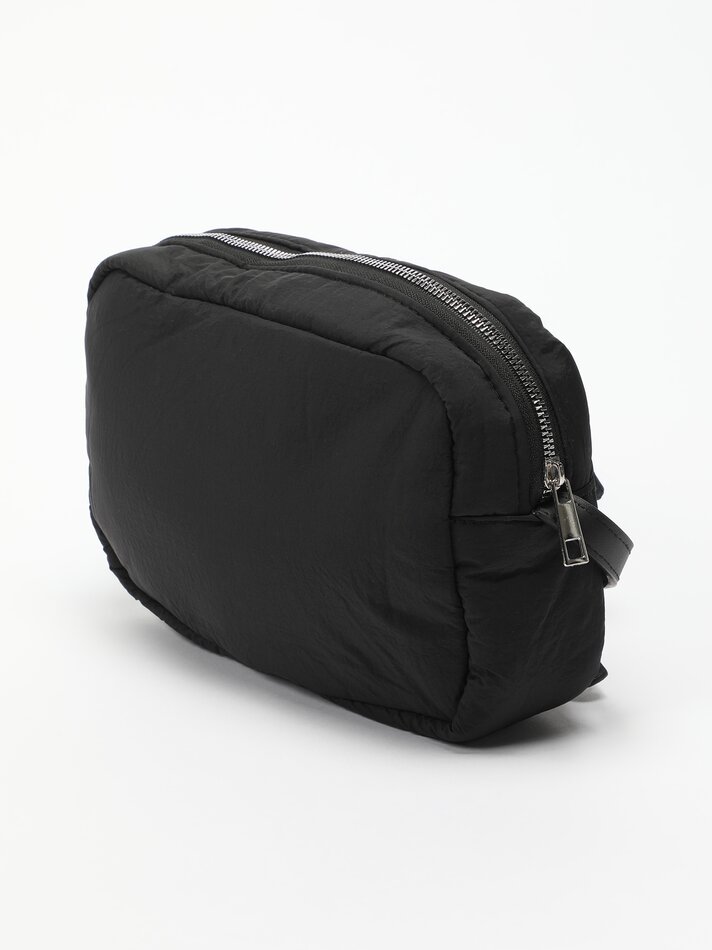 Bolsa de ombro acolchoada com laço - Preta