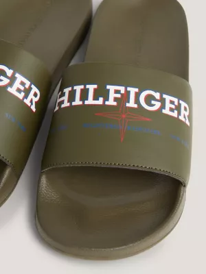 Chinelo de piscina com tira de logotipo