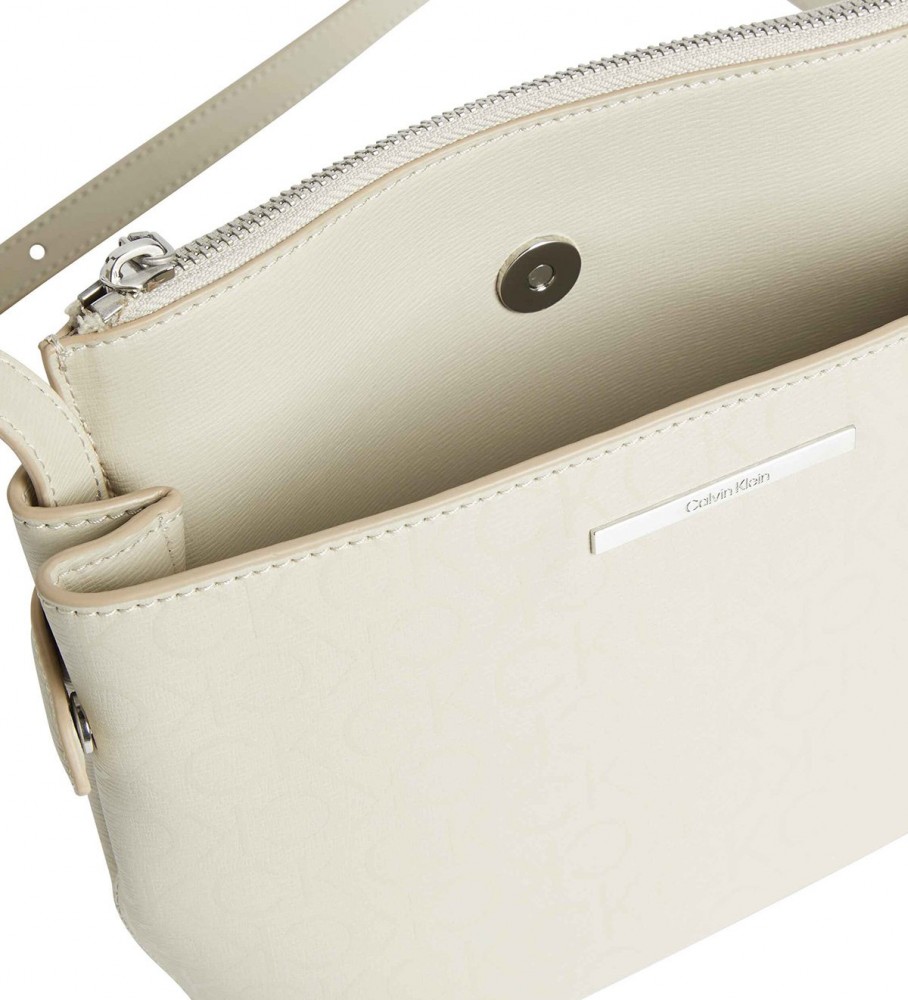 Bolsa Calvin Klein Daily Dressed bege