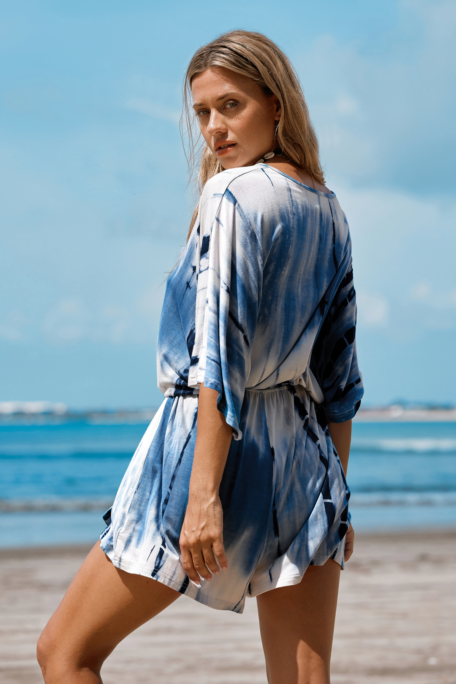 Combishort bleu et blanc tie dye