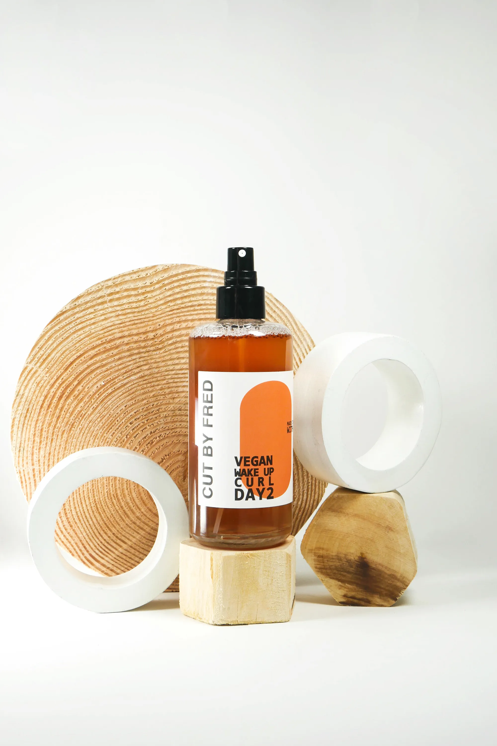 Cut by Fred Spray hydratant pour cheveux bouclés Vegan Wake Up Curl Day 2-200 ml