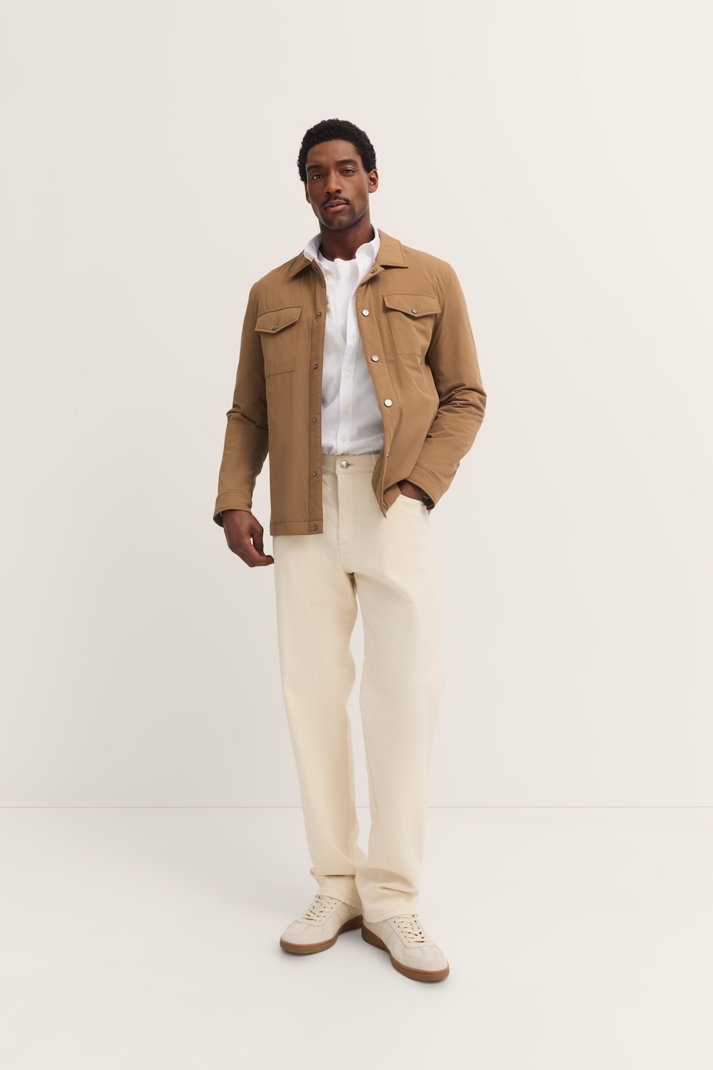 bugatti Kurzjacke »Regular Fit« mit Flexcity Stretch & Druckknöpfen