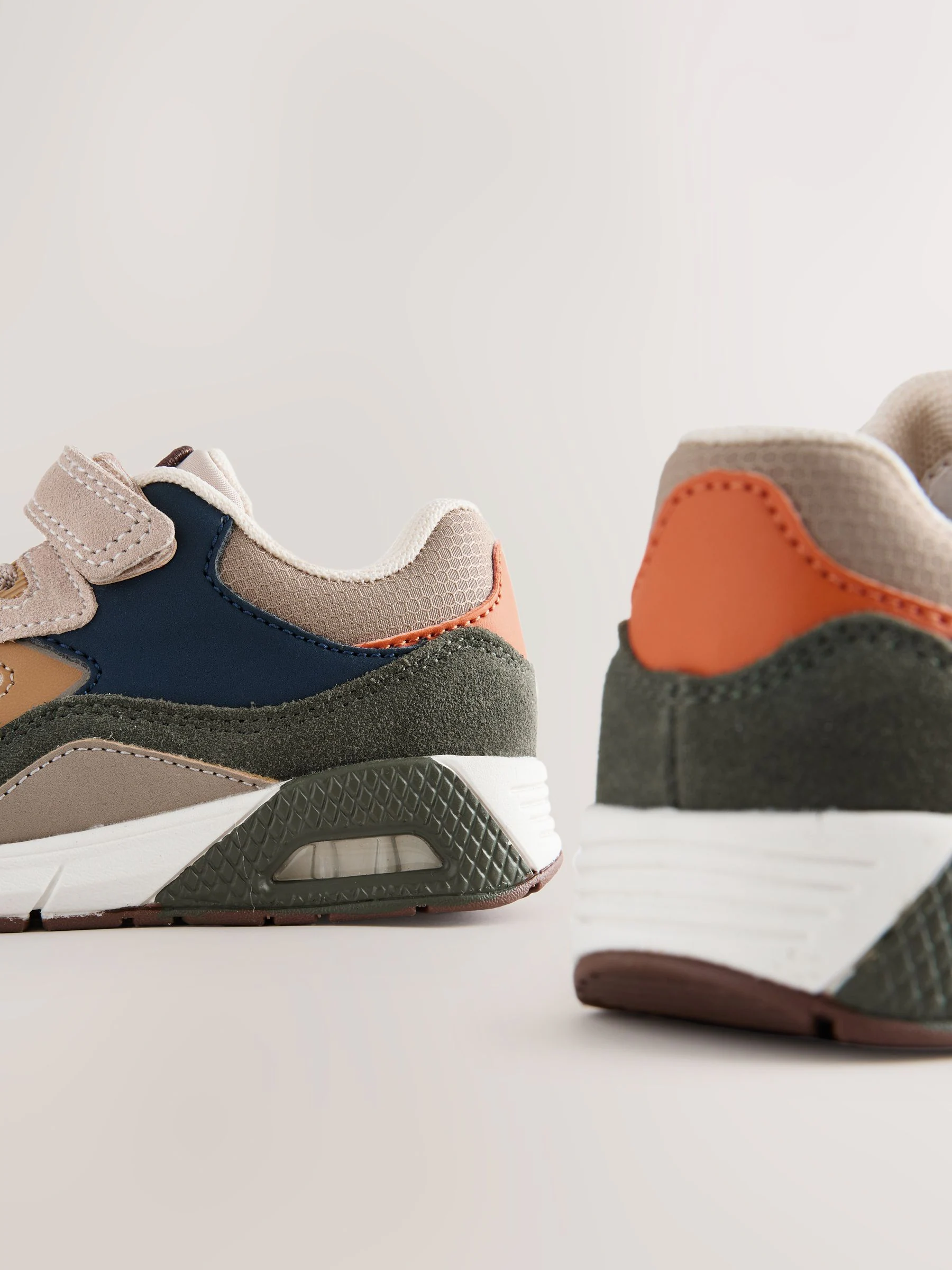Neutraal - Elastische sportschoenen