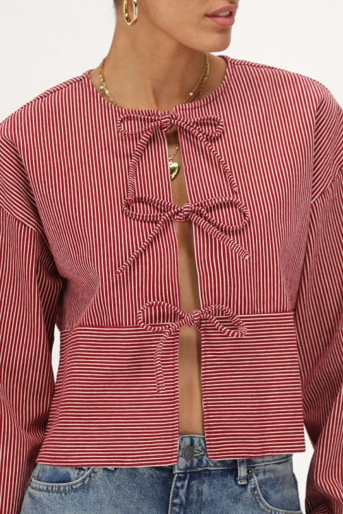 Rood-wit gestreepte top met strikjes