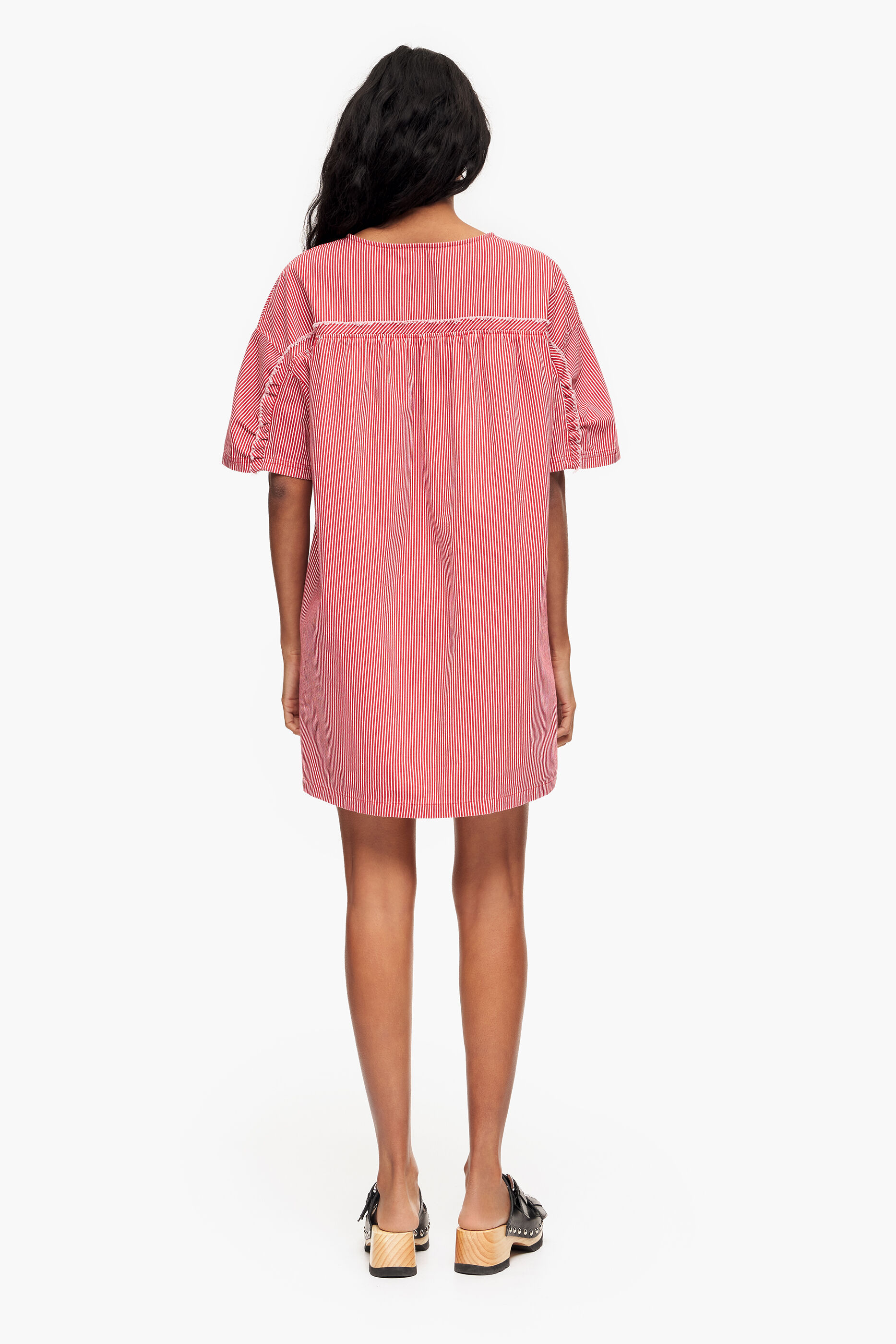 Vestido curto de jeans vermelho