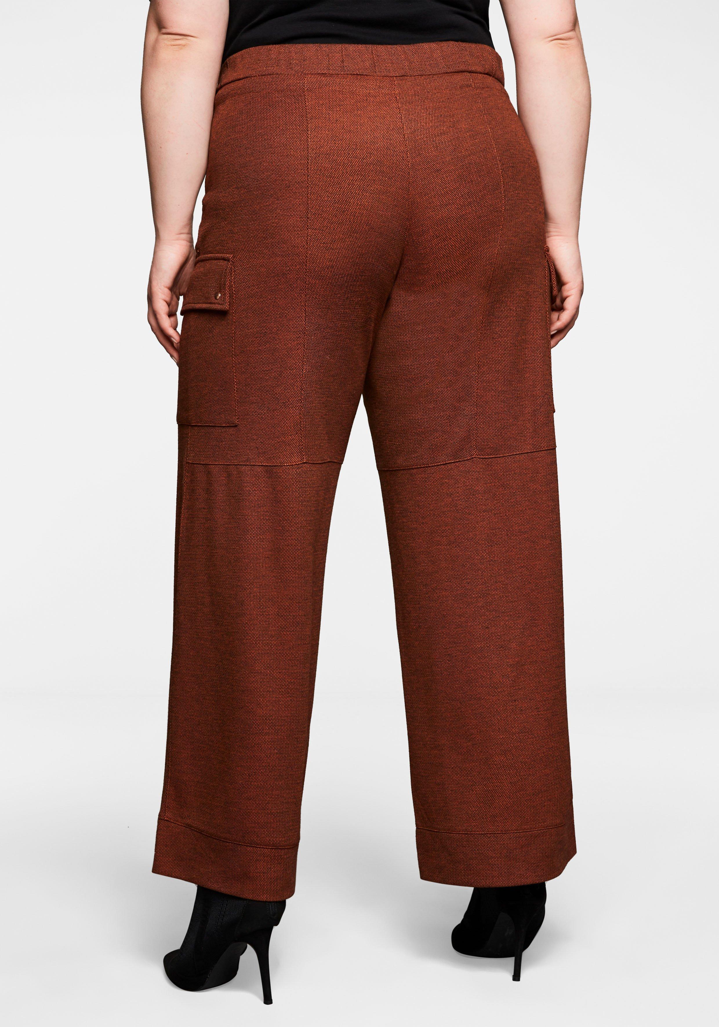 Weite Joggpants mit Cargotaschen aus Samt