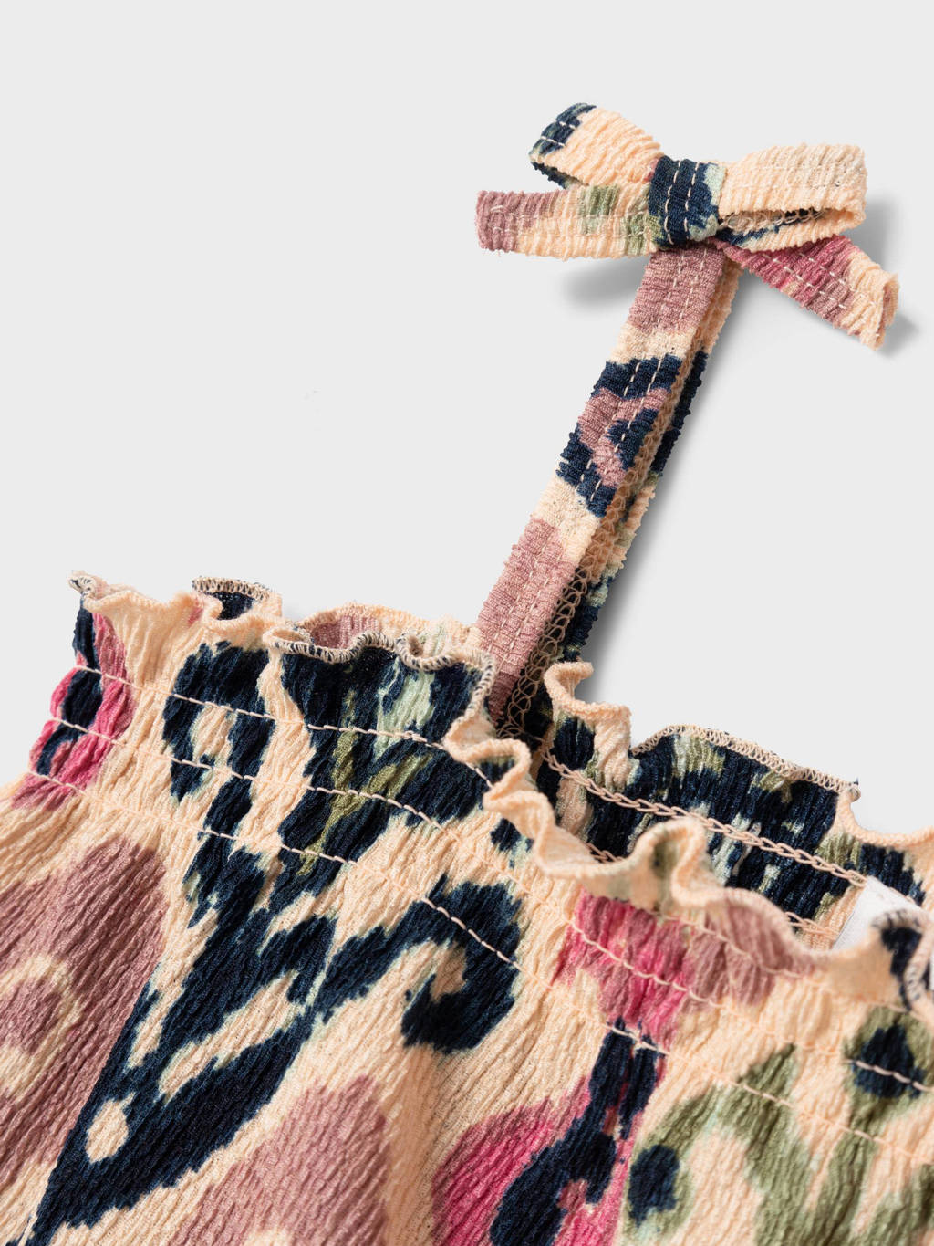 NAME IT singlet NKFHABANE met all over print en ruches ecru/multicolor