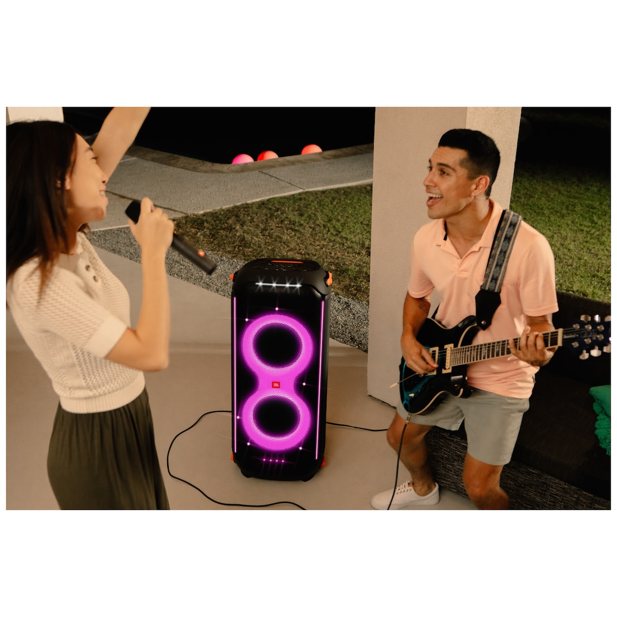 JBL PartyBox 710 partyhøyttaler (sort)